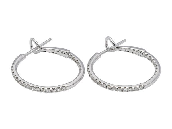 18K white gold diamond earrings, front view 18K white gold diamond earrings, front view