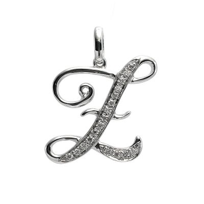 18K white gold diamond pendant, front view 18K white gold diamond pendant, front view