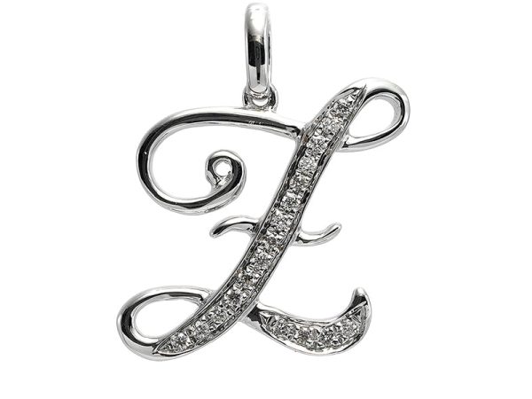 18K white gold diamond pendant, front view