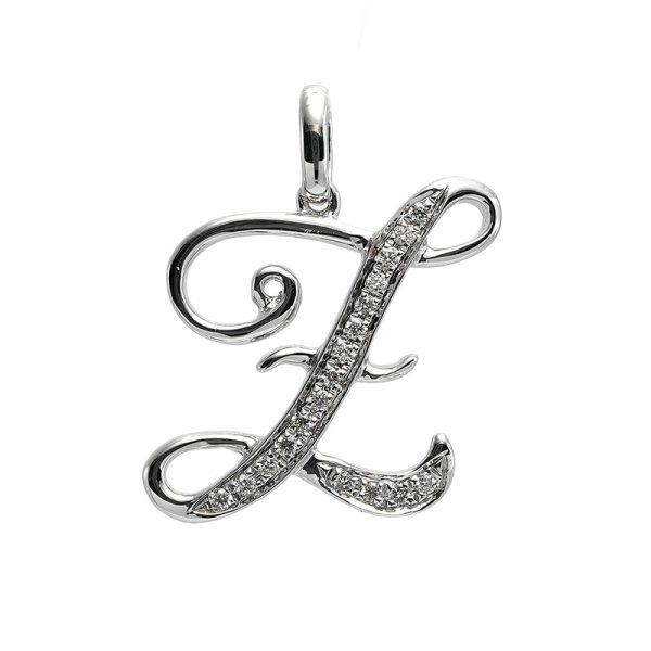 18K white gold diamond pendant, front view 18K white gold diamond pendant, front view