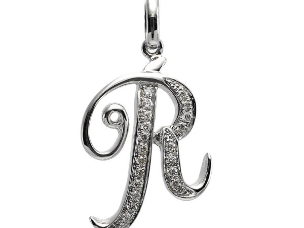 18K white gold diamond pendant, front view